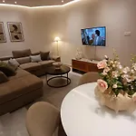 Georgiana Apartment *
