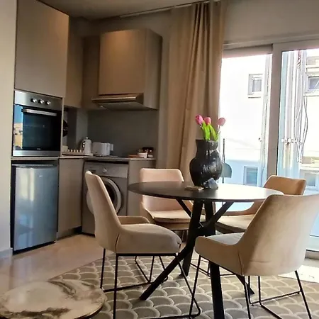 Georgiana Apartament *