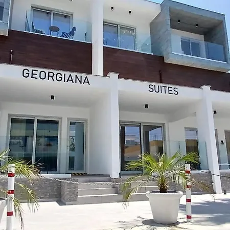 Апартаменты Georgiana Ларнака
